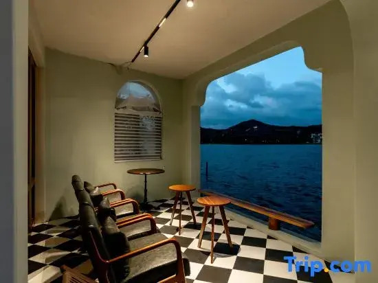 Jiujian Tang Dayu Homestay (Dongqian Lake)