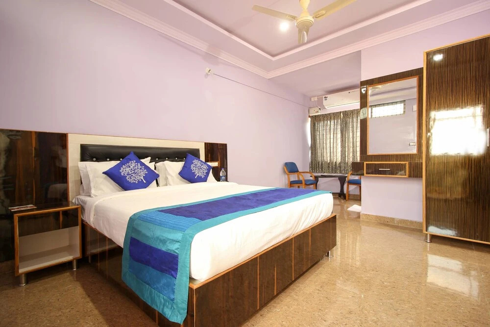 OYO 7096 Elite INN