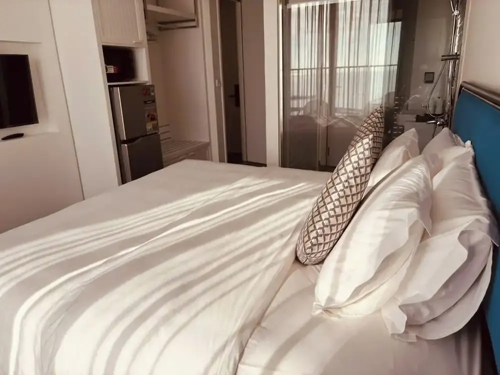 Azure Premium Apartments