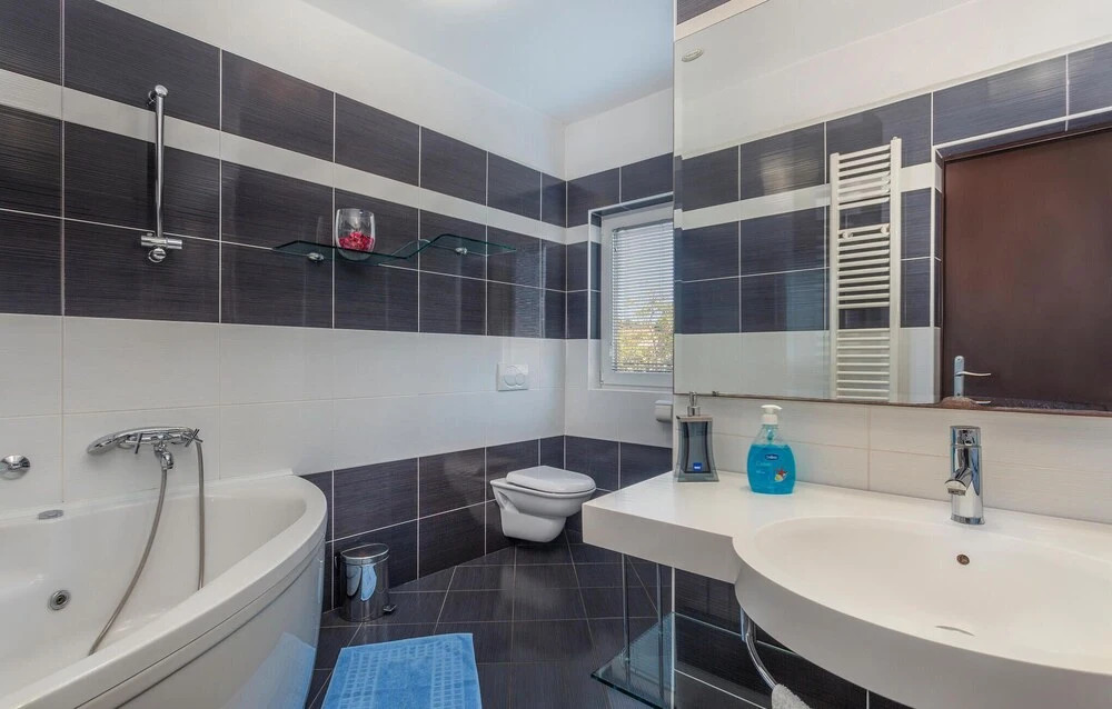 Awesome Home in Silo With Wifi and 2 Bedrooms