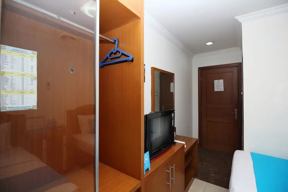 Airy Thamrin Kebon Kacang Empat 12 Jakarta