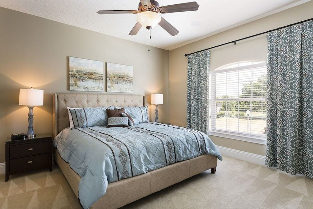 Terrific 5 bed home with a cinima & pool