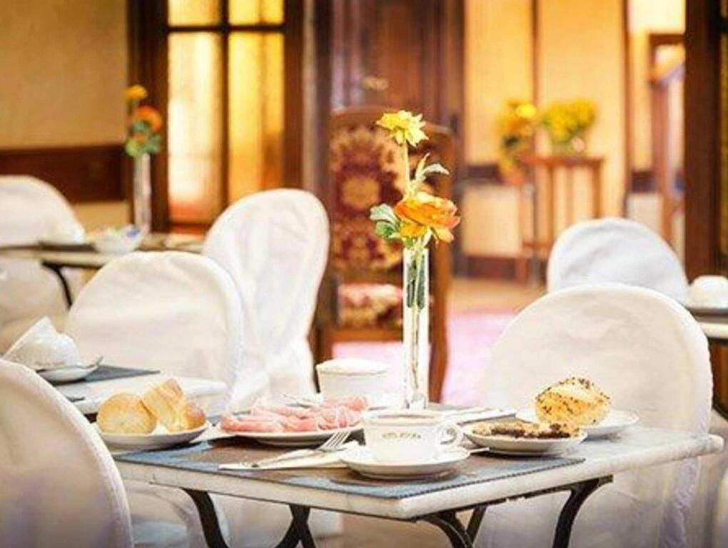Hotel Astoria