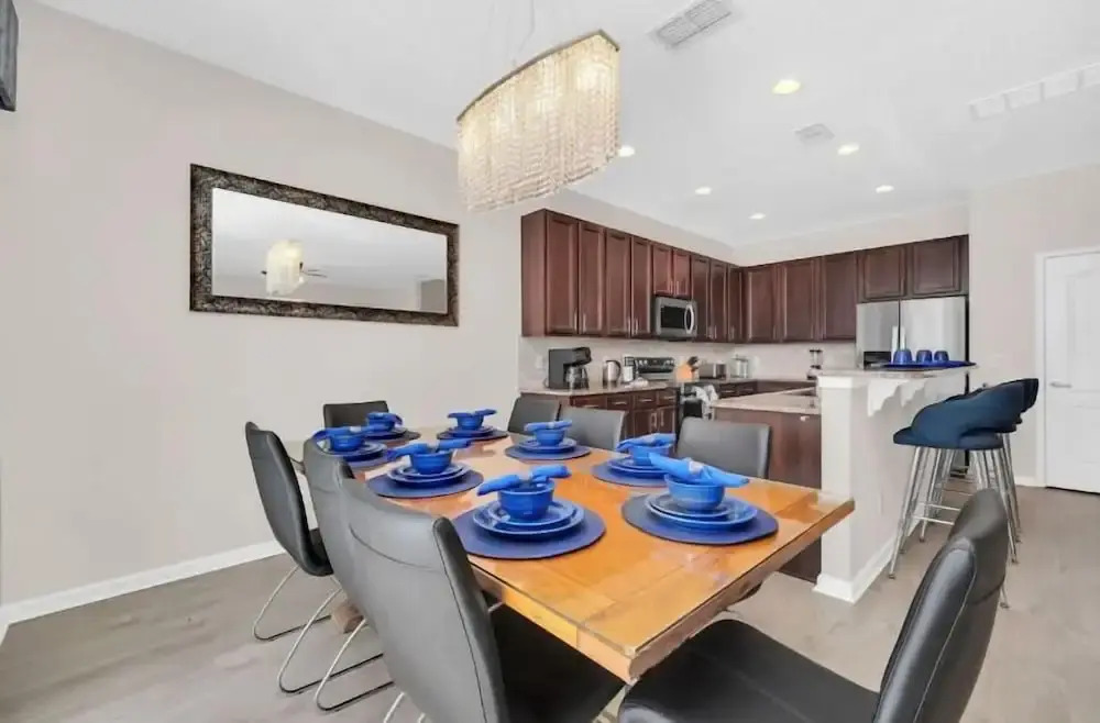 Stunner 6Br W/ South Pool, Lake View & Near Golf