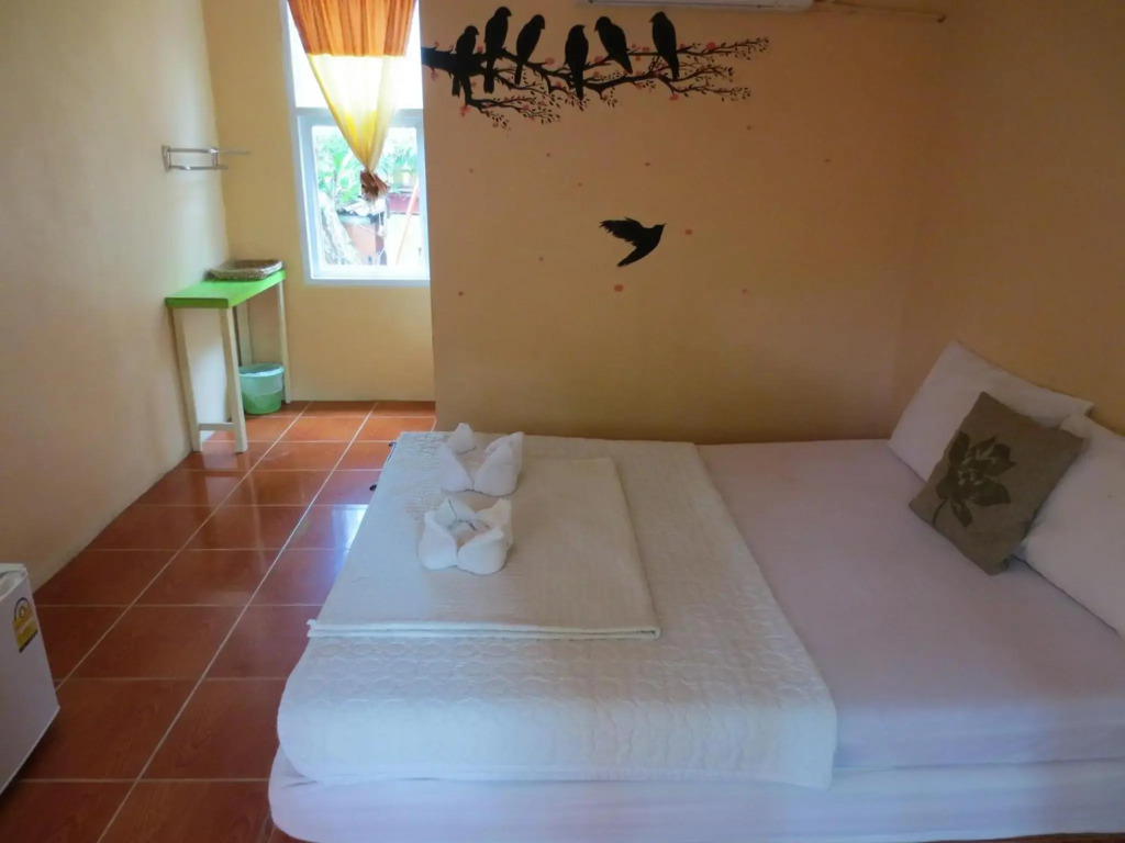 Baan Ton Nam Resort