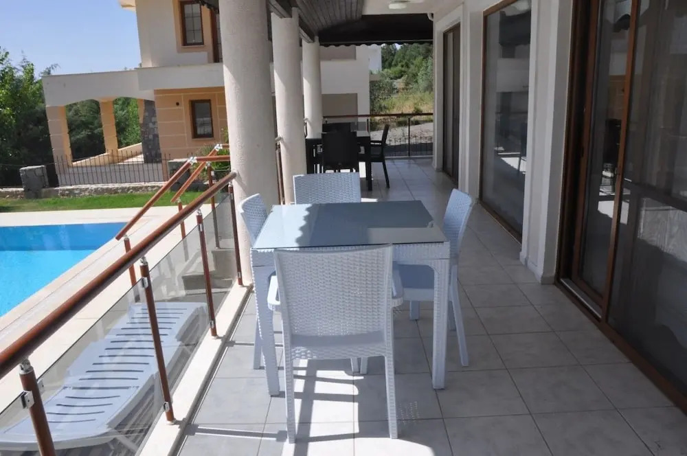 Panaroma Villa by Angel Rentals