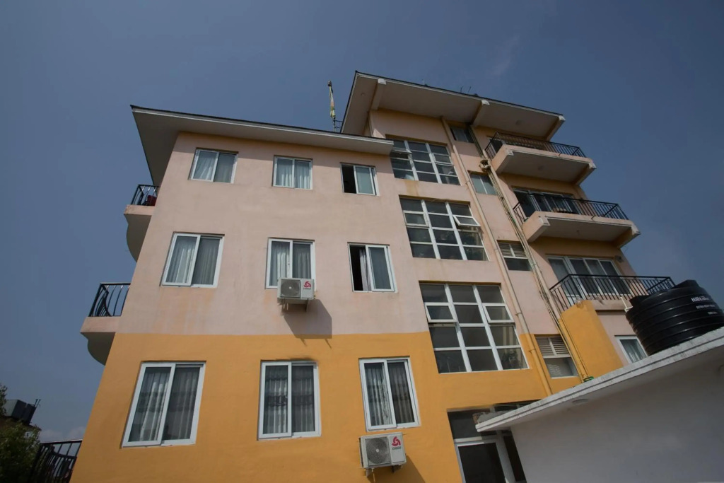 OYO 135 Lost Garden Apartment and Guest House
