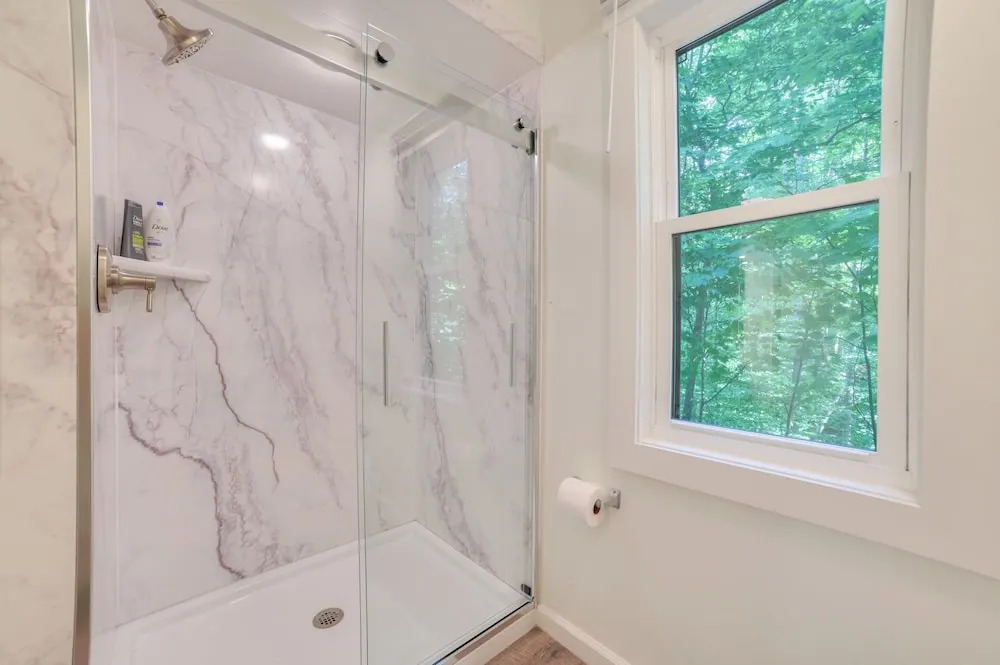 10 Mi to Nubs Nob: Modern Retreat w/ Fire Pit