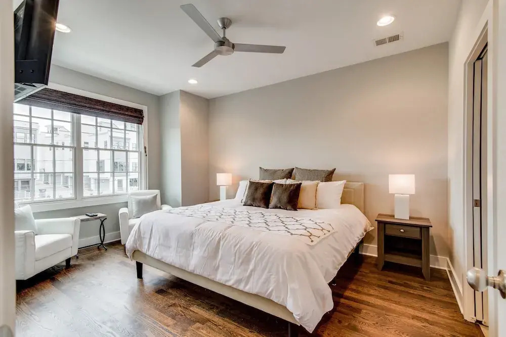 Nashville - 1015 D NEW OWNER