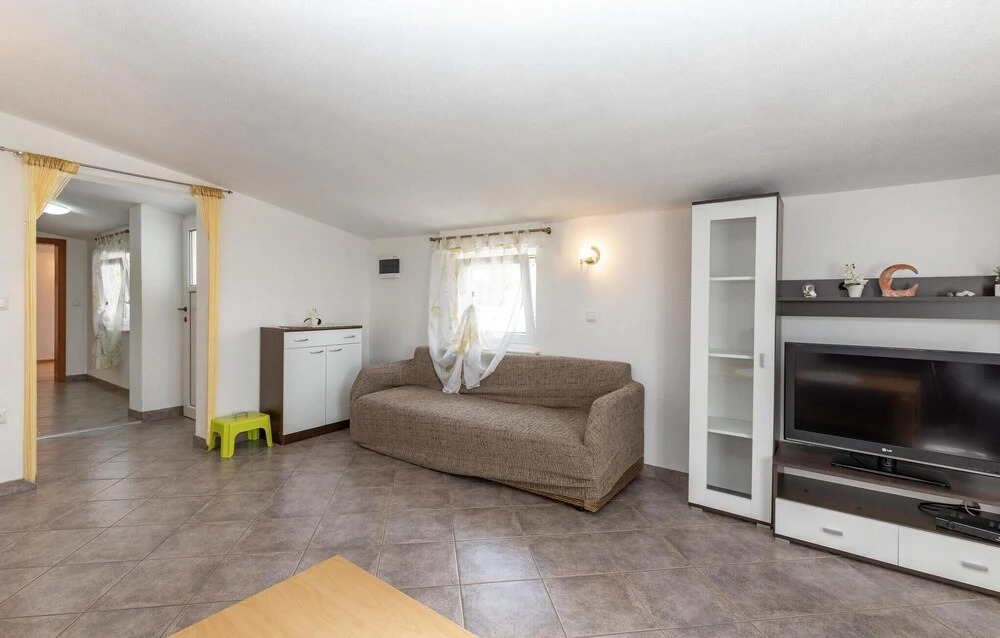 Beautiful Apartment in Crikvenica With 1 Bedrooms and Wifi