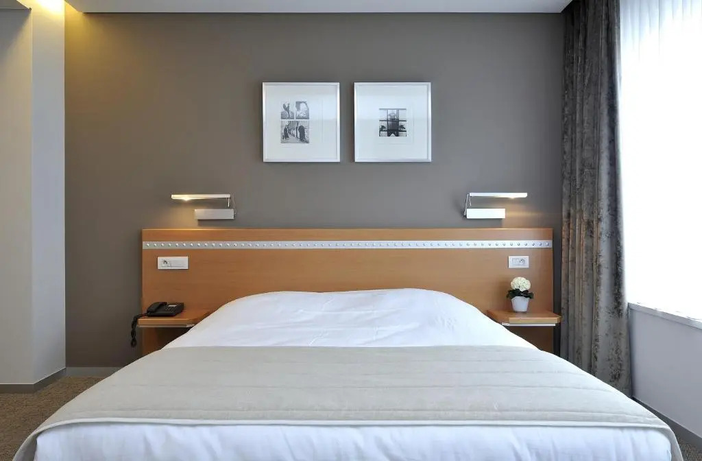Business By Parkhotel -ANNEX
