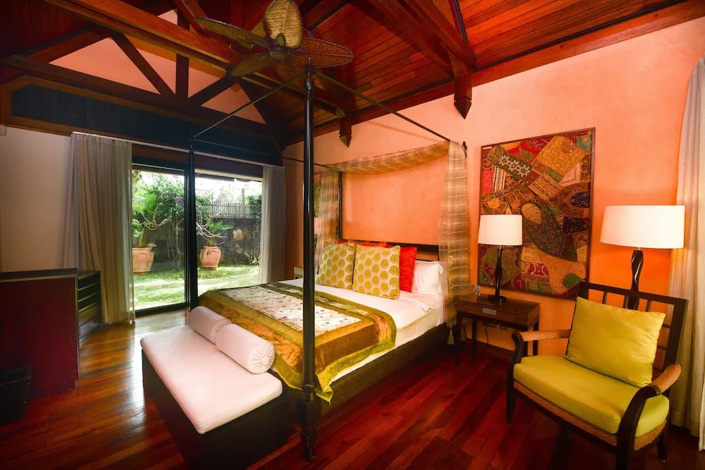 Sankhara Luxury Private Beach Villas