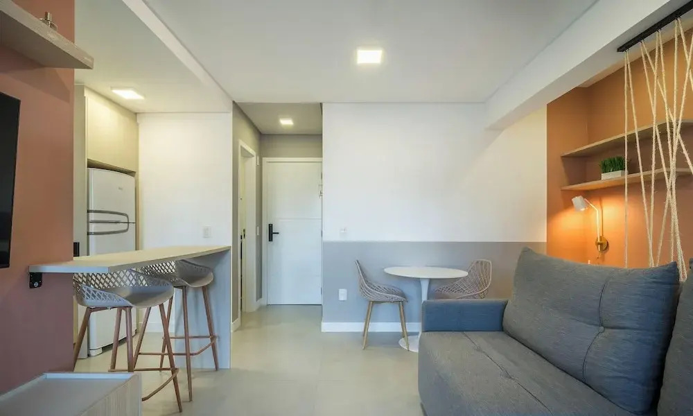 1BR Apt in Condo w/ Pool and BBQ Evh0609