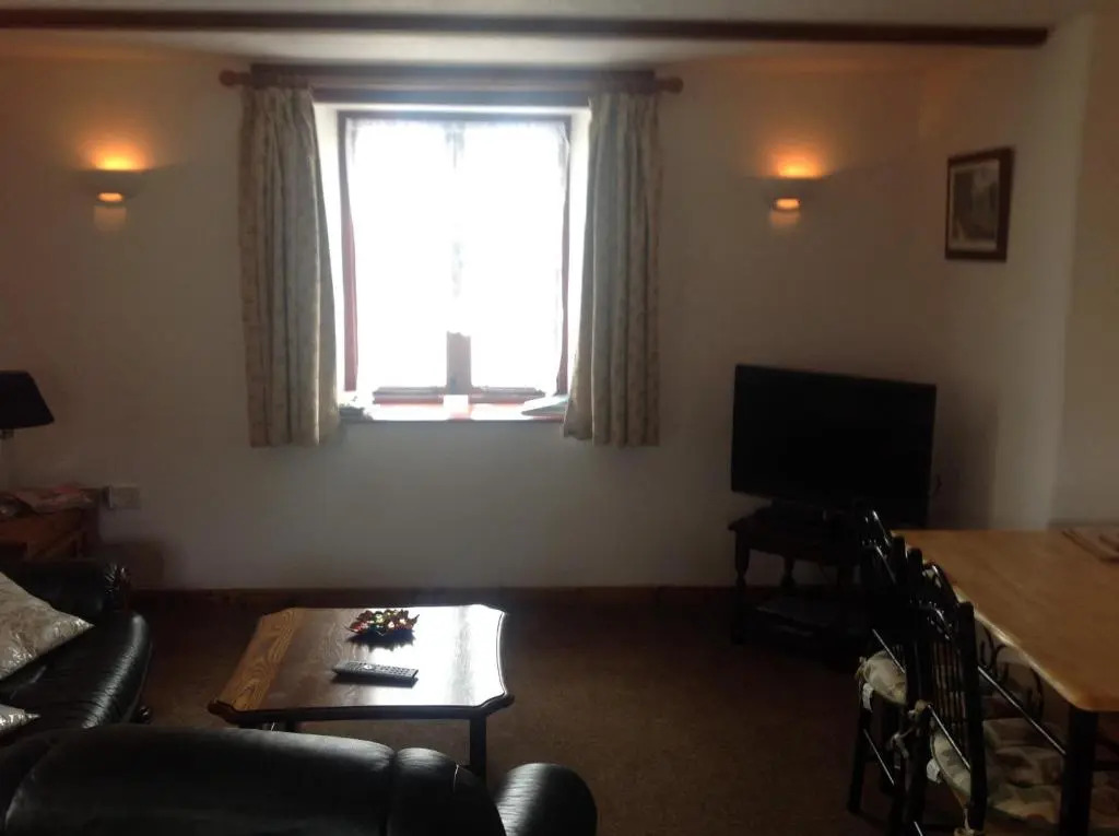 Tregatherall Lodge