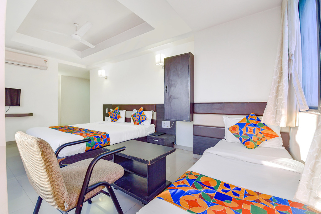 Fabhotel Skyland