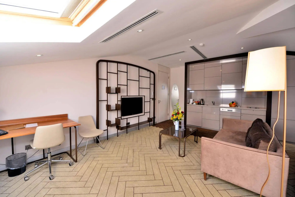 L'onde Business Suites