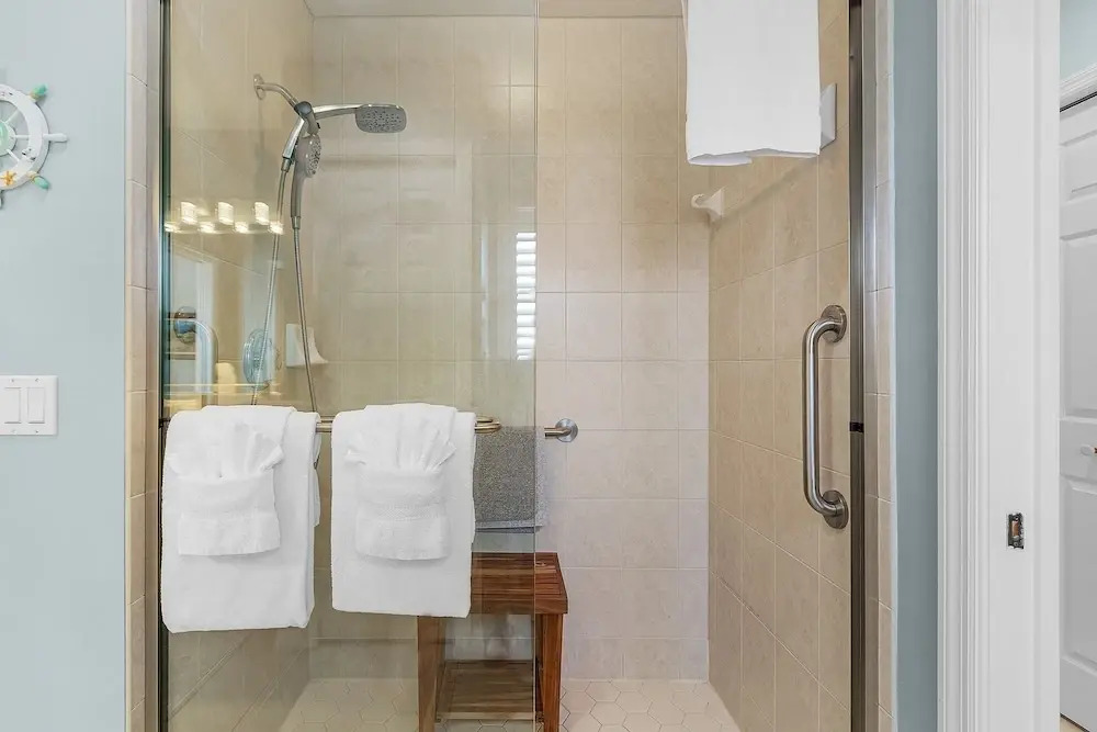 401 Pet-friendly, Pirate's Cove Retreat 3 Bedroom Home
