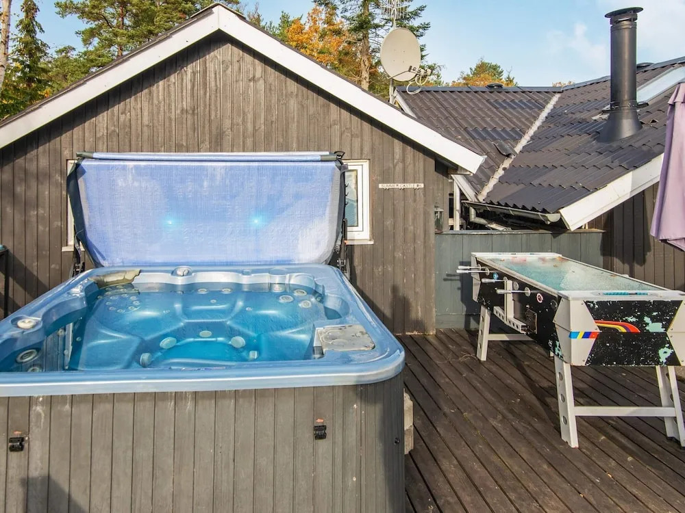 6 Person Holiday Home in Ebeltoft