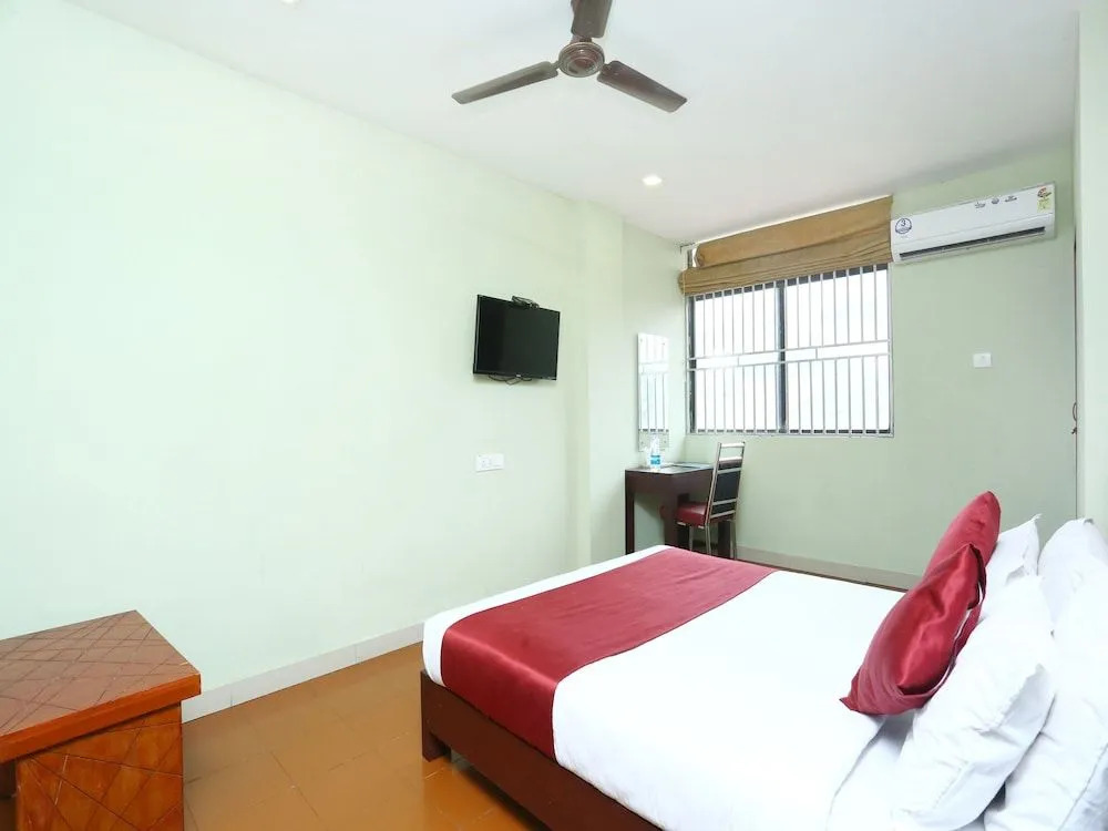 OYO 15190 Select Residency