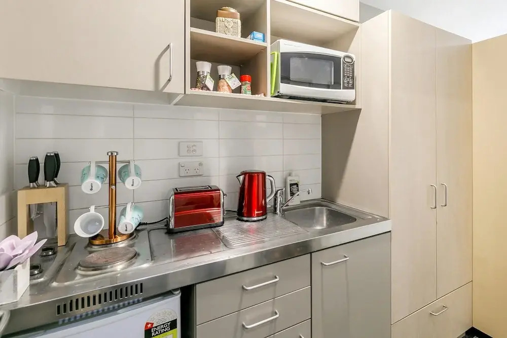 1 Bedroom Apt with 2 Bathrooms in CBD
