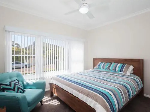 Sandy Shoal Shoal Bay Beach Cottage with aircon