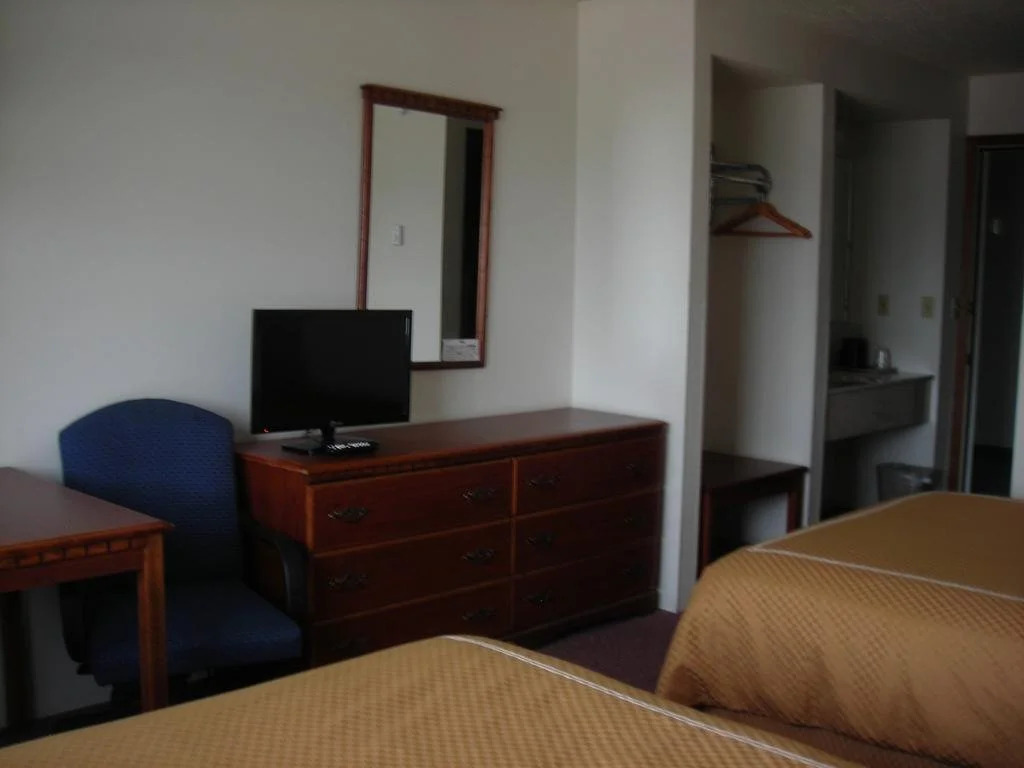 Model Towne Inn
