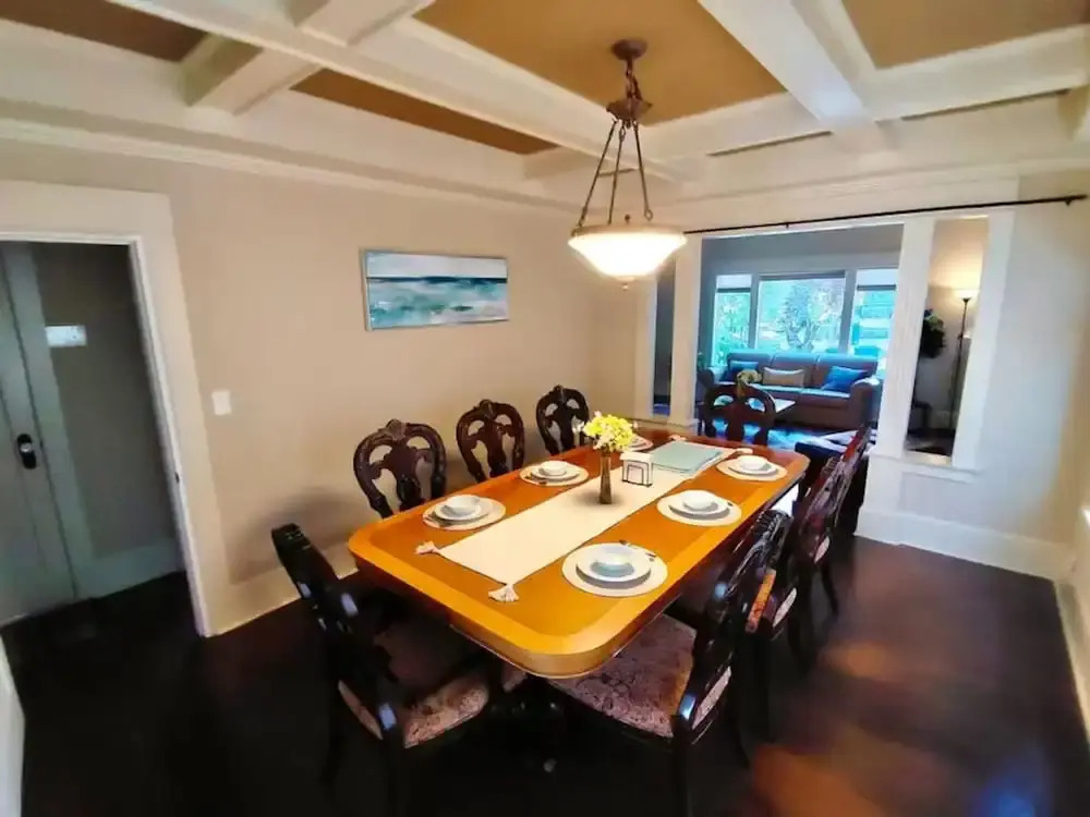 Anne Haven Spacious Retreat DT Seattle