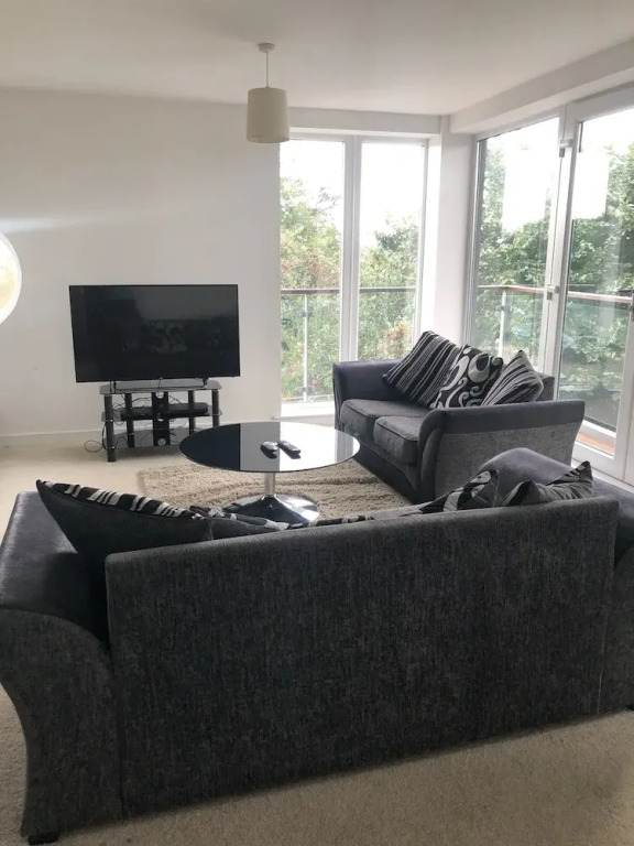 33 Bittern House (apartment)
