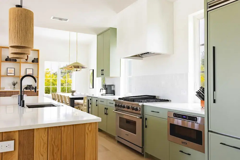 Brand New The Greenmoor House With Pool