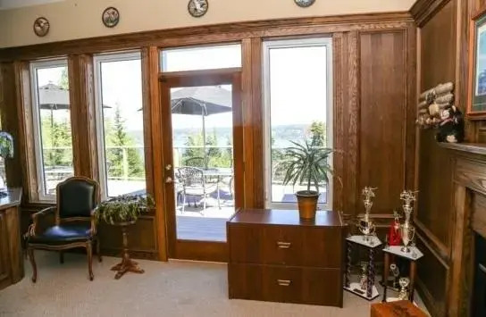 Eagle Ridge Estate
