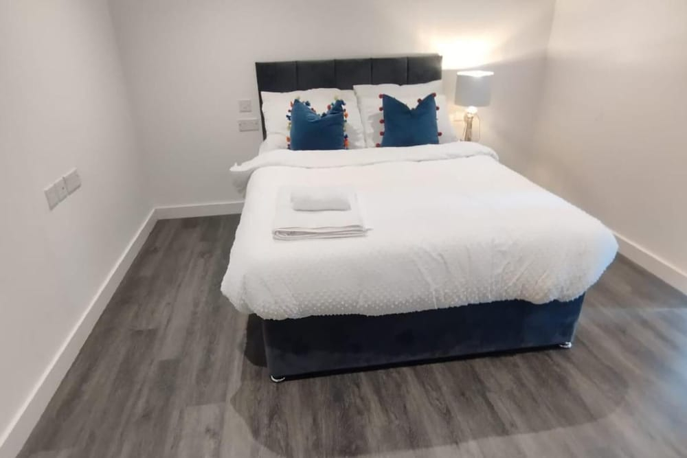 Remarkable 3-bed Apartment in London