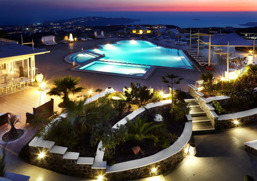 Smy Santorini Suites & Villas