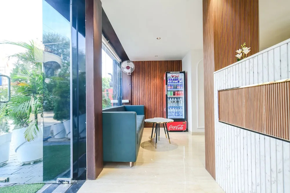 Fabhotel Awadhvue