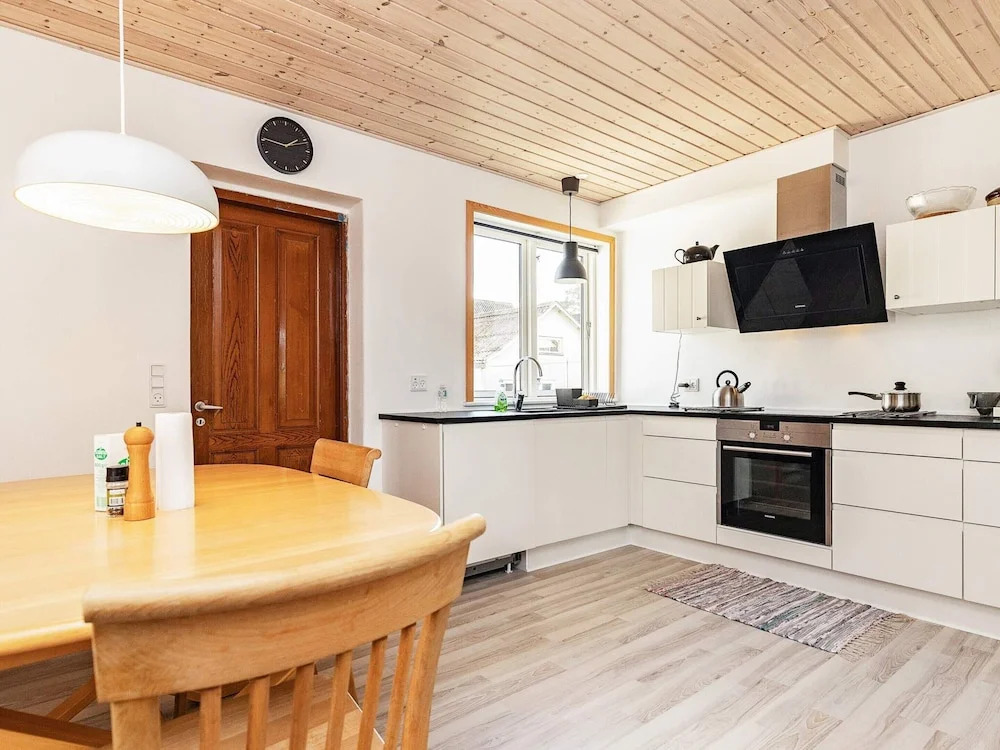 6 person holiday home in Rudkøbing-By Traum