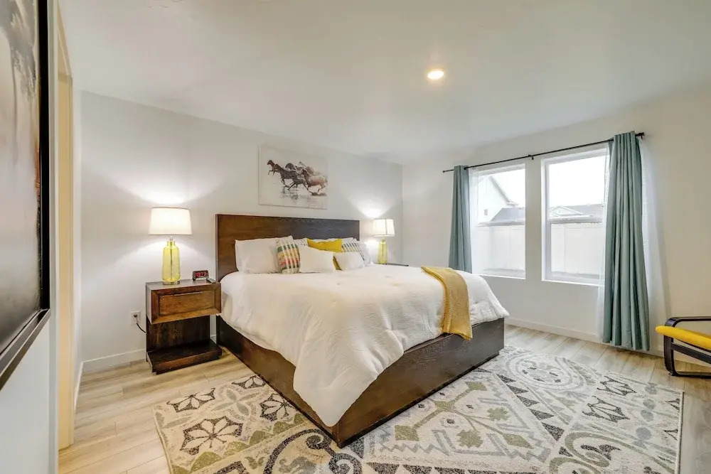 Newly Built Home w/ Yard, 4 Mi to Dtwn Caldwell!