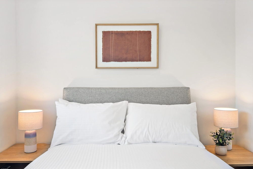 Bright 2-bed Apartment in South Yarra
