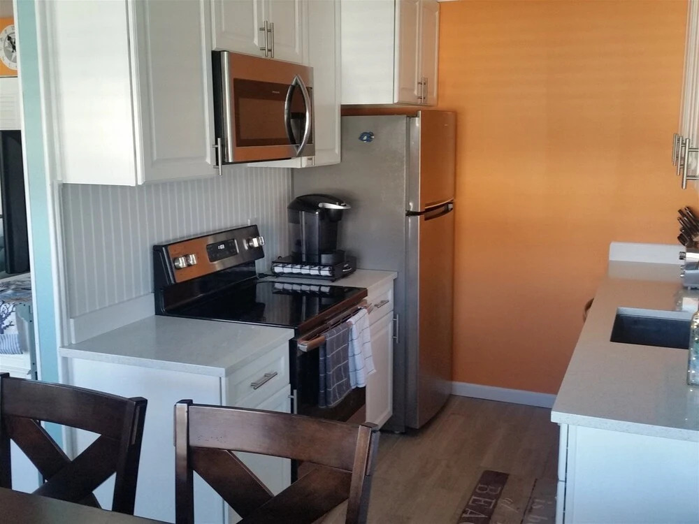 NW302 East Marina Court, Unit B2