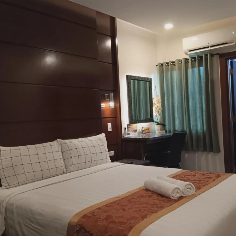 Jo Carters Hotel and Suites Angeles City