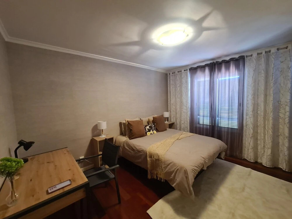 Seaside Escape - 3 Bedroom Apartment Sleeps 6