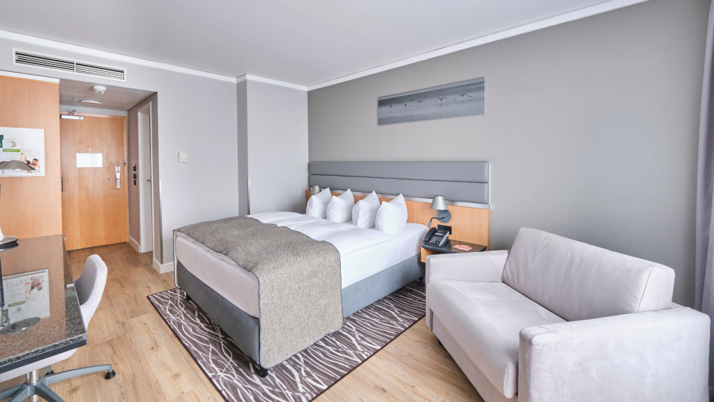 Holiday Inn Berlin Airport - Conference Centre by IHG