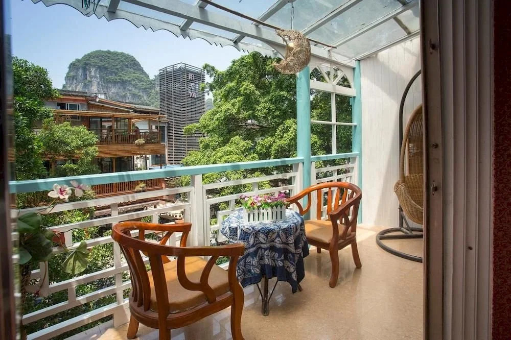 Yangshuo Xijie Tianranju Hotel