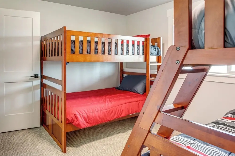 Mtn & Lake Views: Family Retreat in Bear Lake!