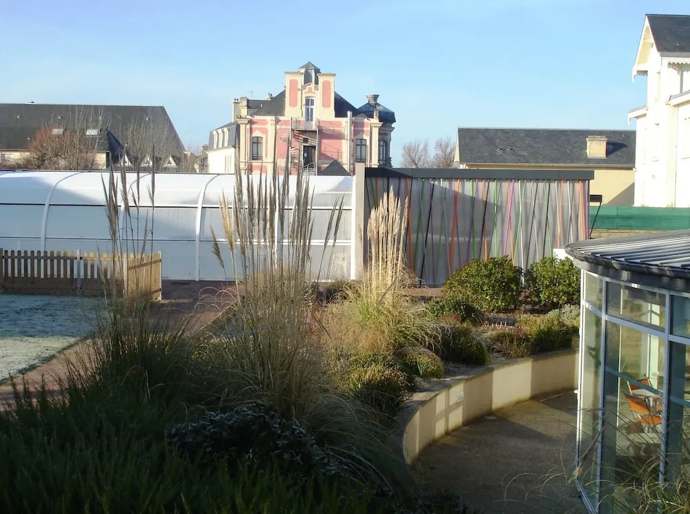Les Tourelles - Chalets & Chambres en Bord de Mer