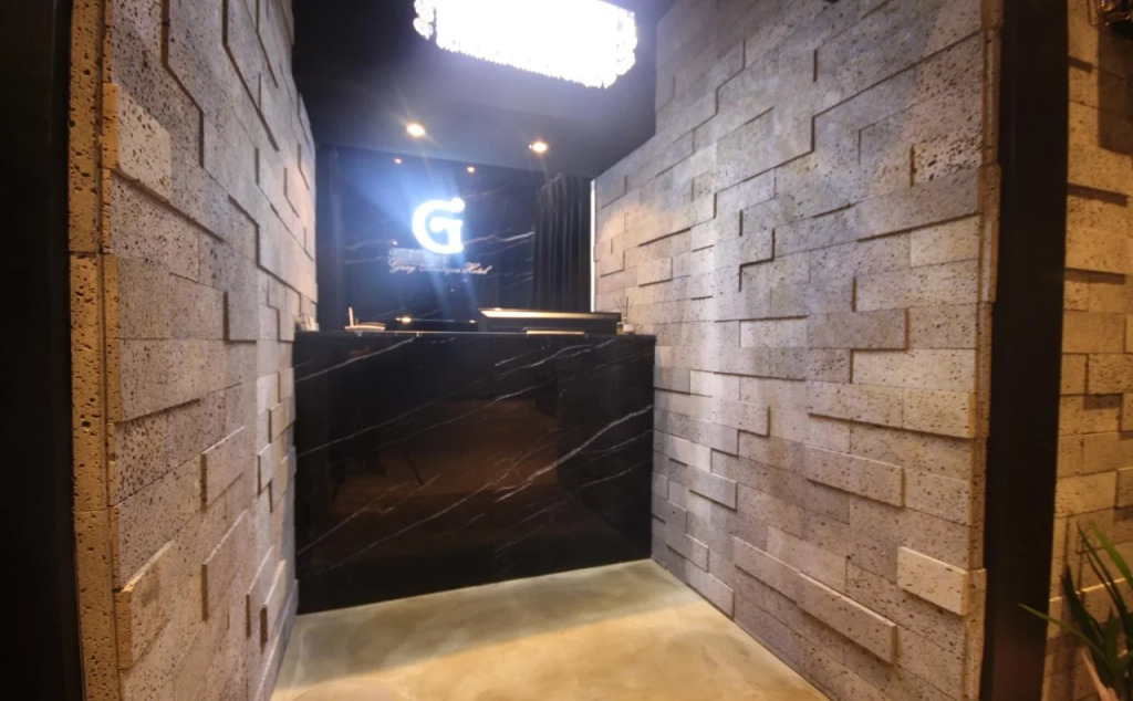 Gray Hotel