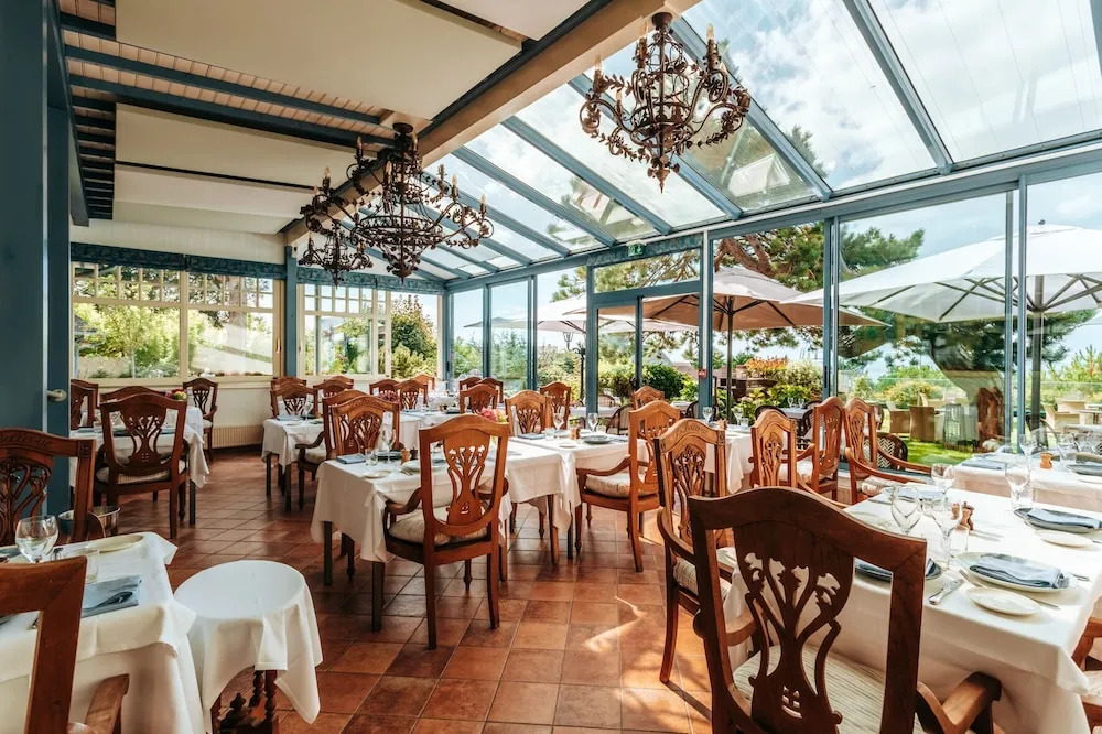 Hotel Le Bellevue, Demeures & Chateaux