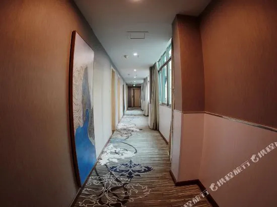 Xinyuelai Hotel (Shiyan Liulin Road Wuyan Pedestrian Street)