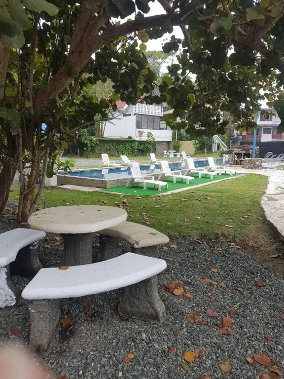 Hotel La Cueva De Limón