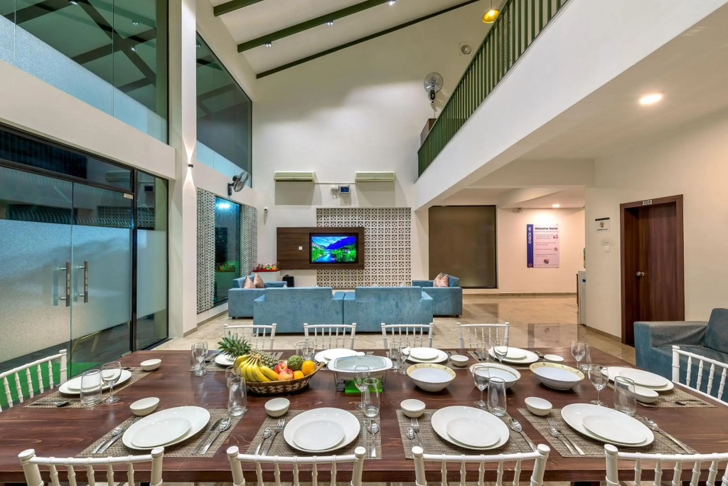 SaffronStays Amaltas, Nashik-10 Bedroom Pool Villa For Large Groups And Corporate Offsites