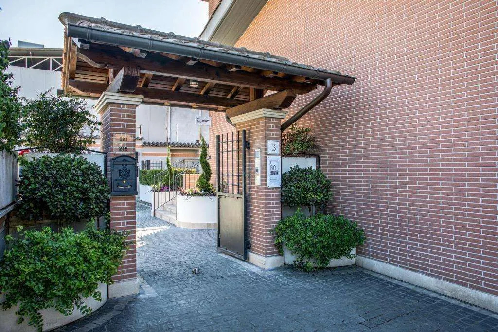 Borgo Aureo