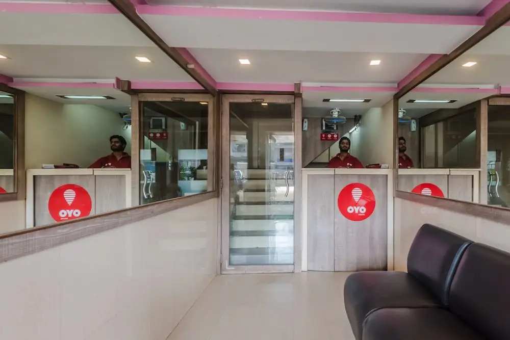 OYO 8311 Hotel Galaxy Residency